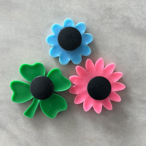 🌸Jibbitz Charms for Crocs BUNDLE🍀 - Picture 2 of 3